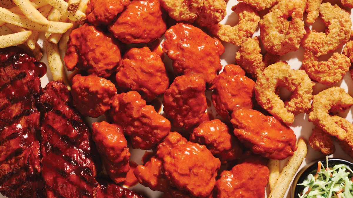 Dive Into Applebee’s Cookout Deal For A Summer to Remember