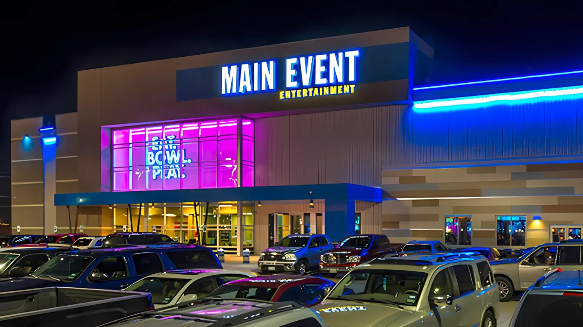 Discover the Ultimate Family Dining Experience at Main Event This Fall